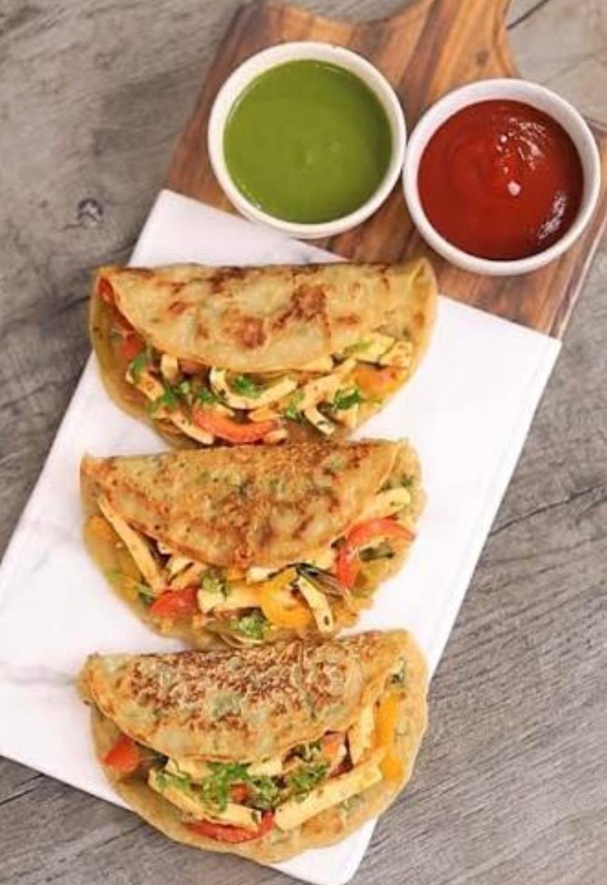 Multigrain Cheela with Paneer Bhurji and Plums