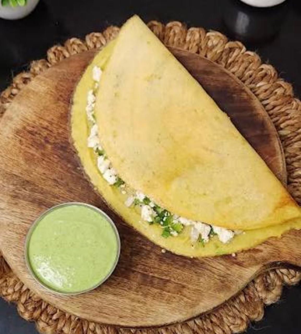Moong paneer cheela with Fresh coconut chutney and Chana salad