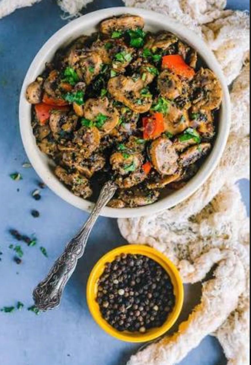 Mushroom Pepper Masala with Herb Millet and Sprouts salad